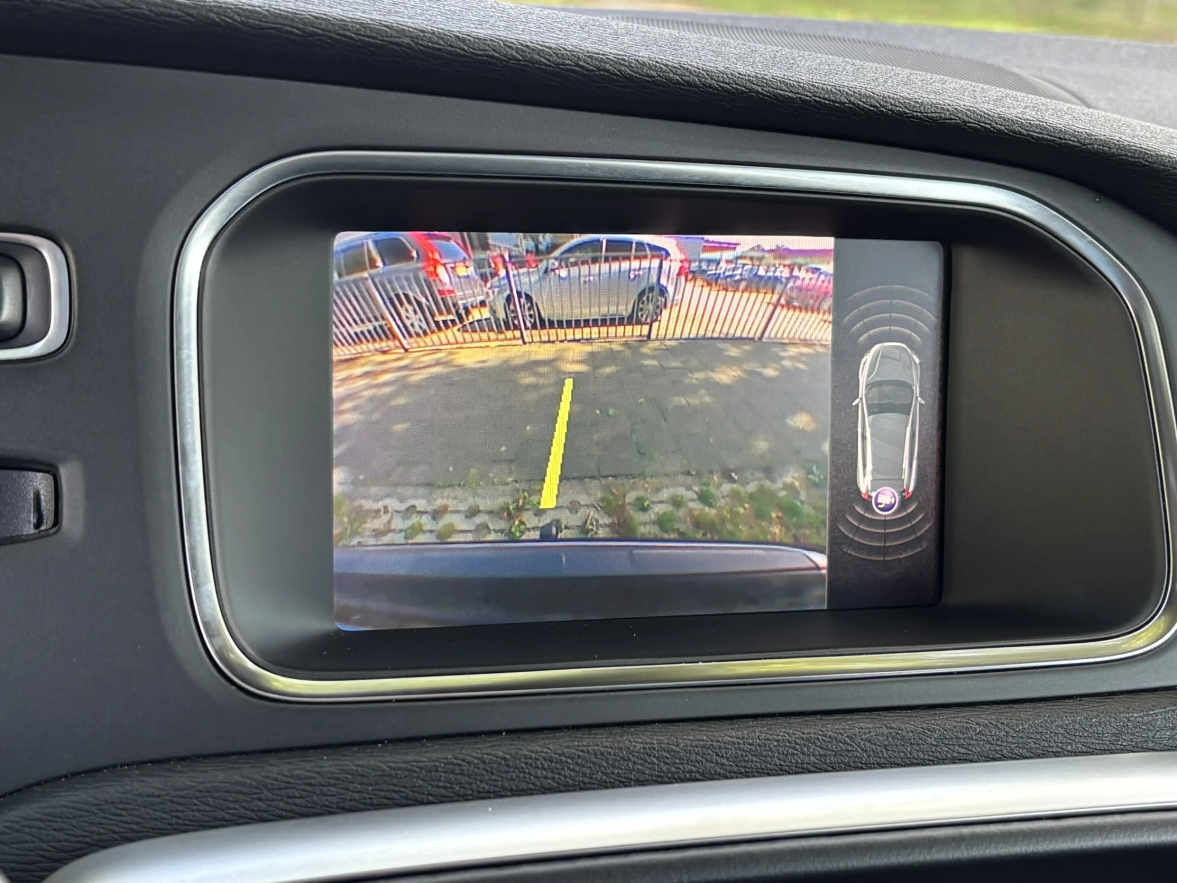 Volvo V40 Cross Country 1.5 T3 Polar+ Luxury DAB Pano Keyless Harman Kardo — photo 11