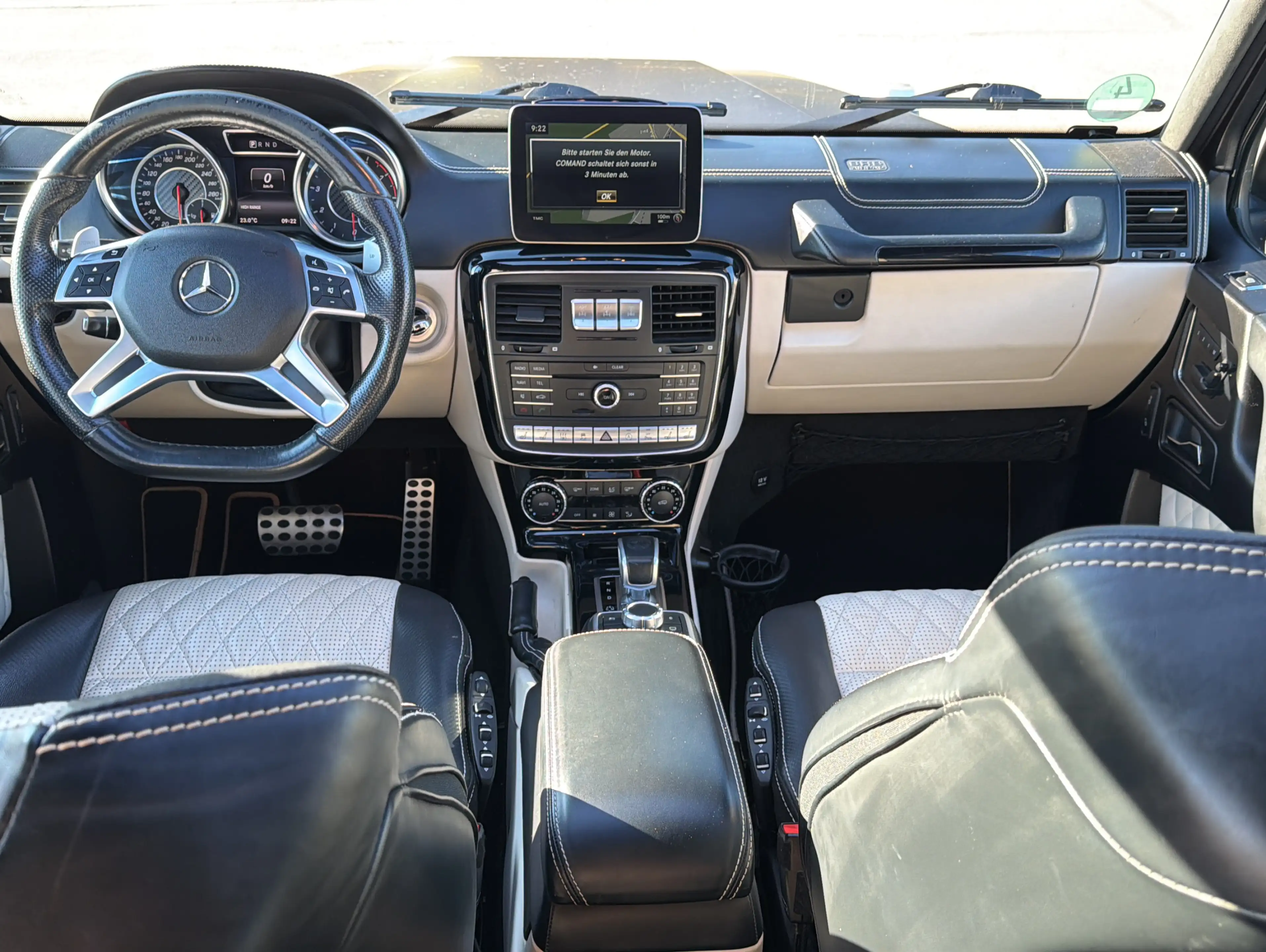 Mercedes-Benz G G 63 AMG Exclusive Edition — photo 11