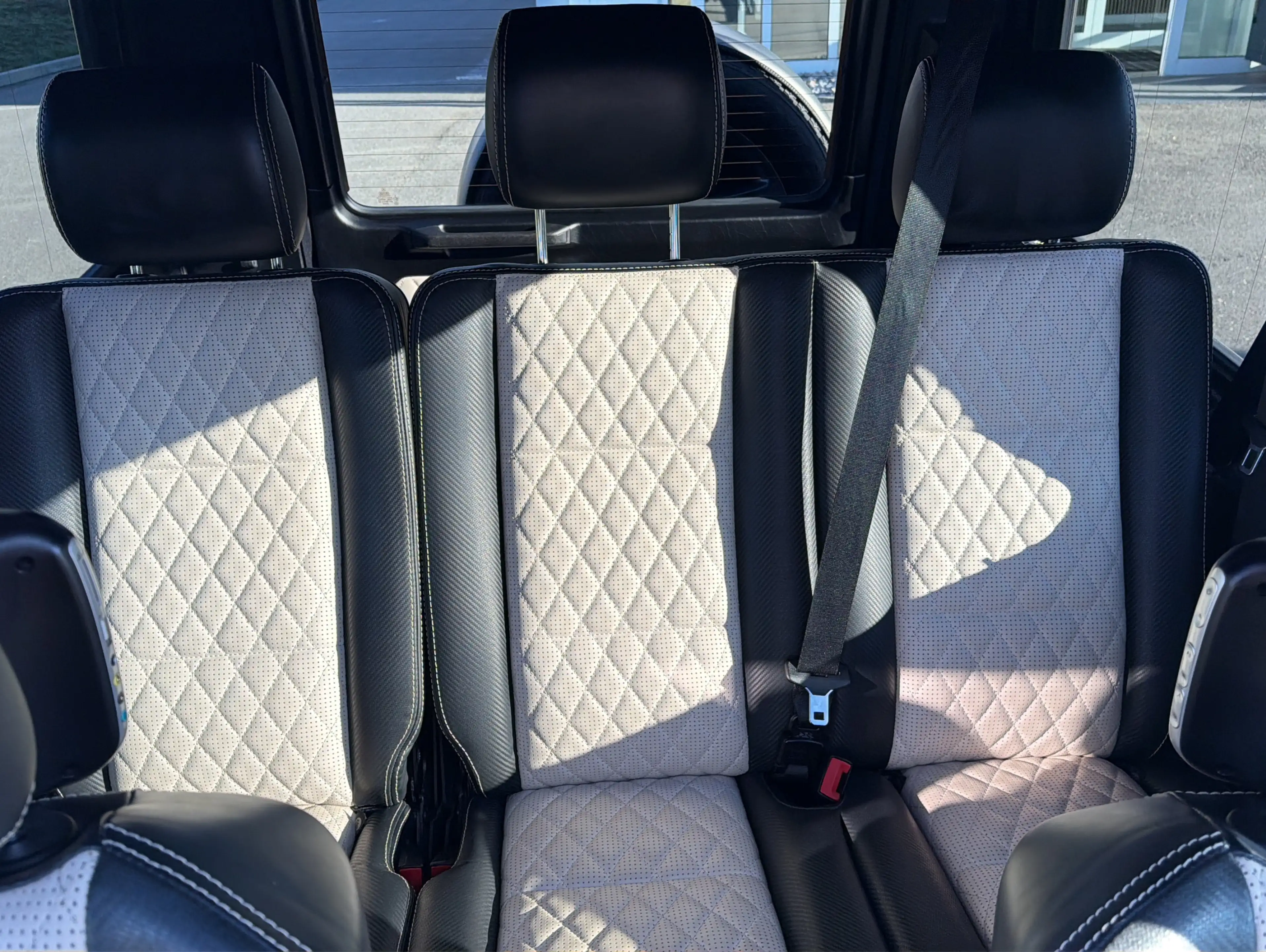 Mercedes-Benz G G 63 AMG Exclusive Edition — photo 14