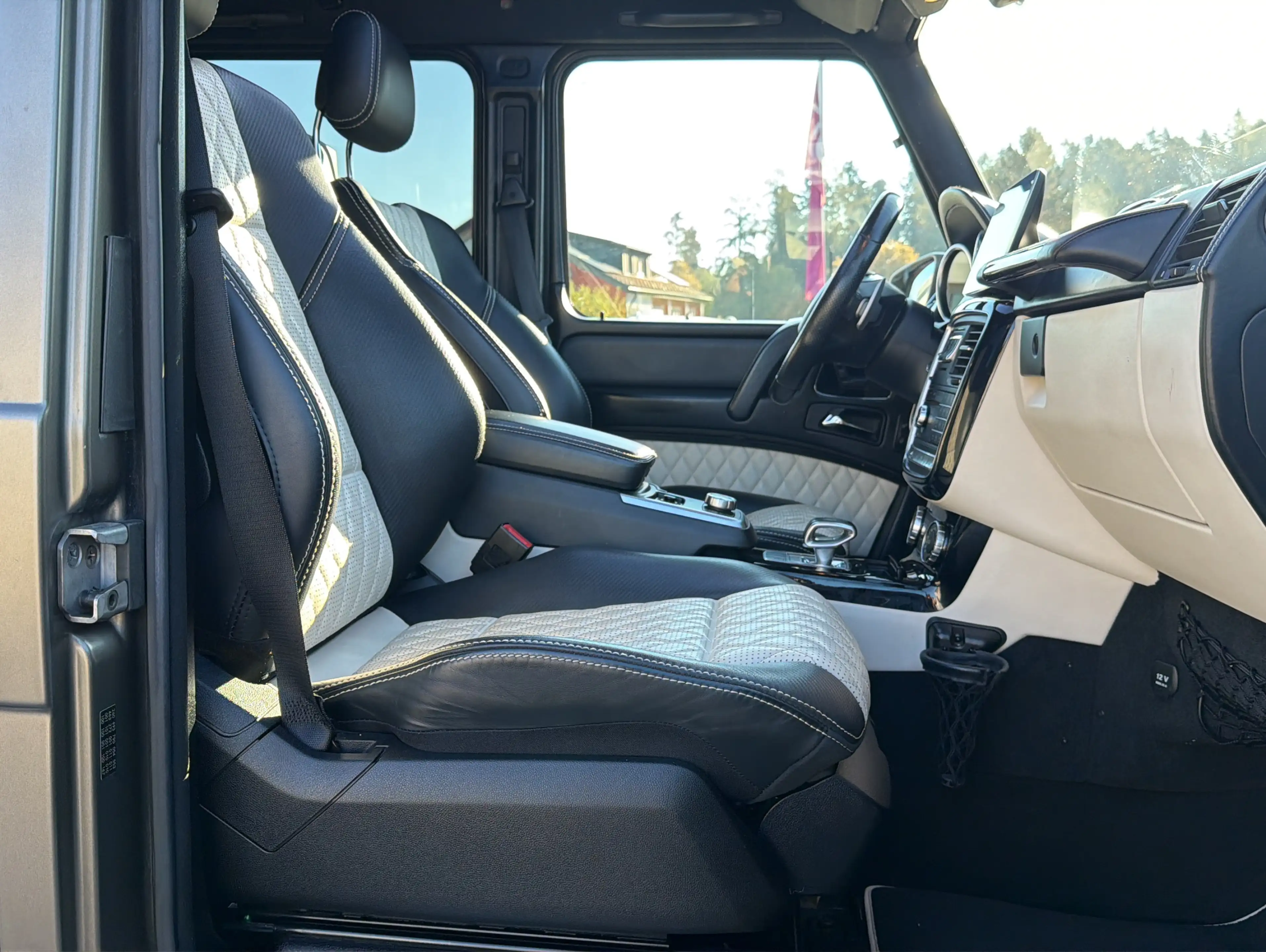 Mercedes-Benz G G 63 AMG Exclusive Edition — photo 13