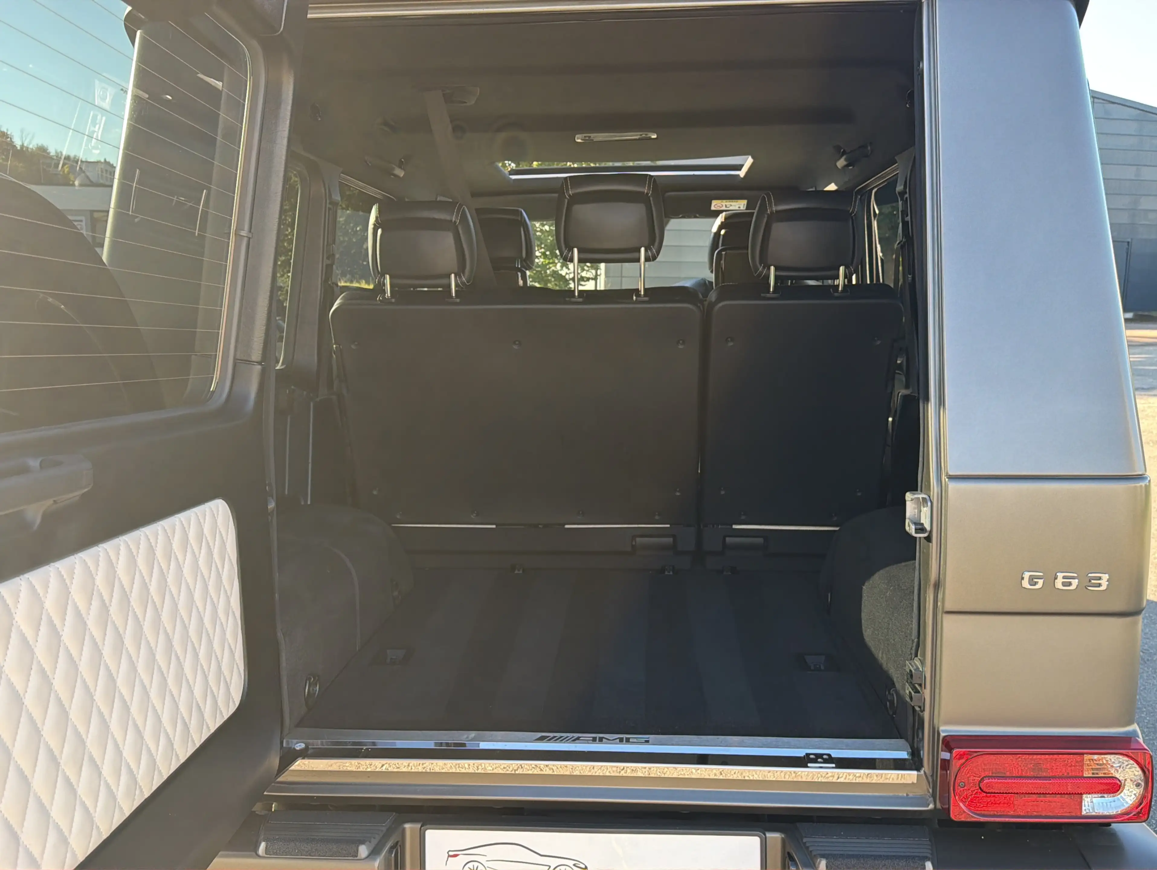 Mercedes-Benz G G 63 AMG Exclusive Edition — photo 15