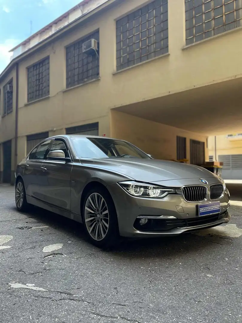 BMW 320 d xDrive LUXURI-PELLE-LED-NAVI Сірий - 2
