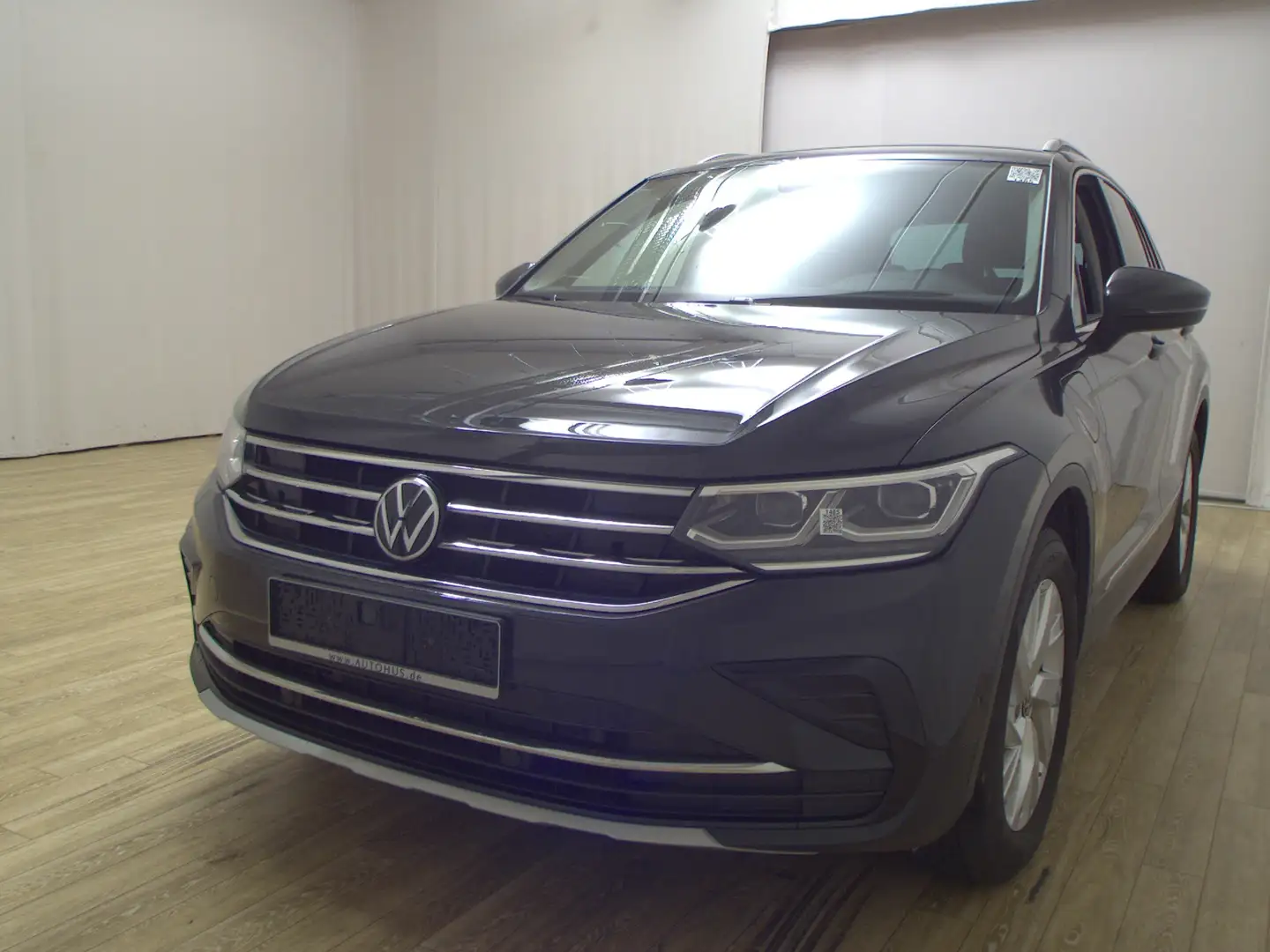 Volkswagen Tiguan 1.4 TSI e Elegance Matrix AID HuD AHK ACC Gris - 2