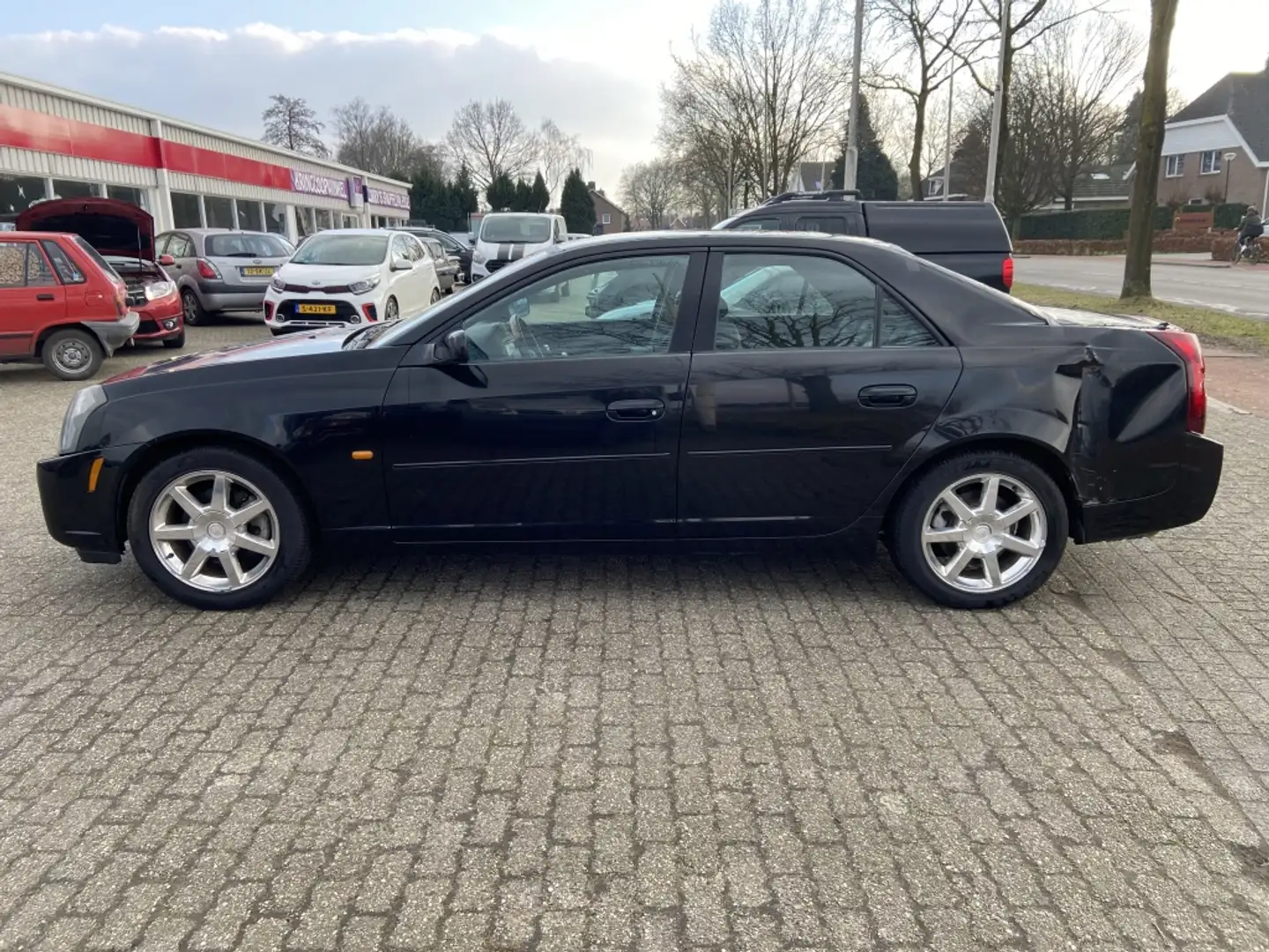 Cadillac CTS 2.6 V6 crna - 2