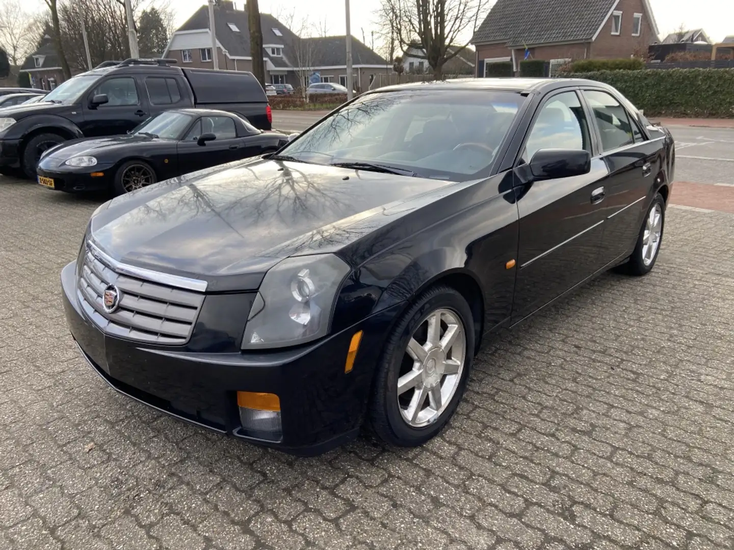 Cadillac CTS 2.6 V6 crna - 1