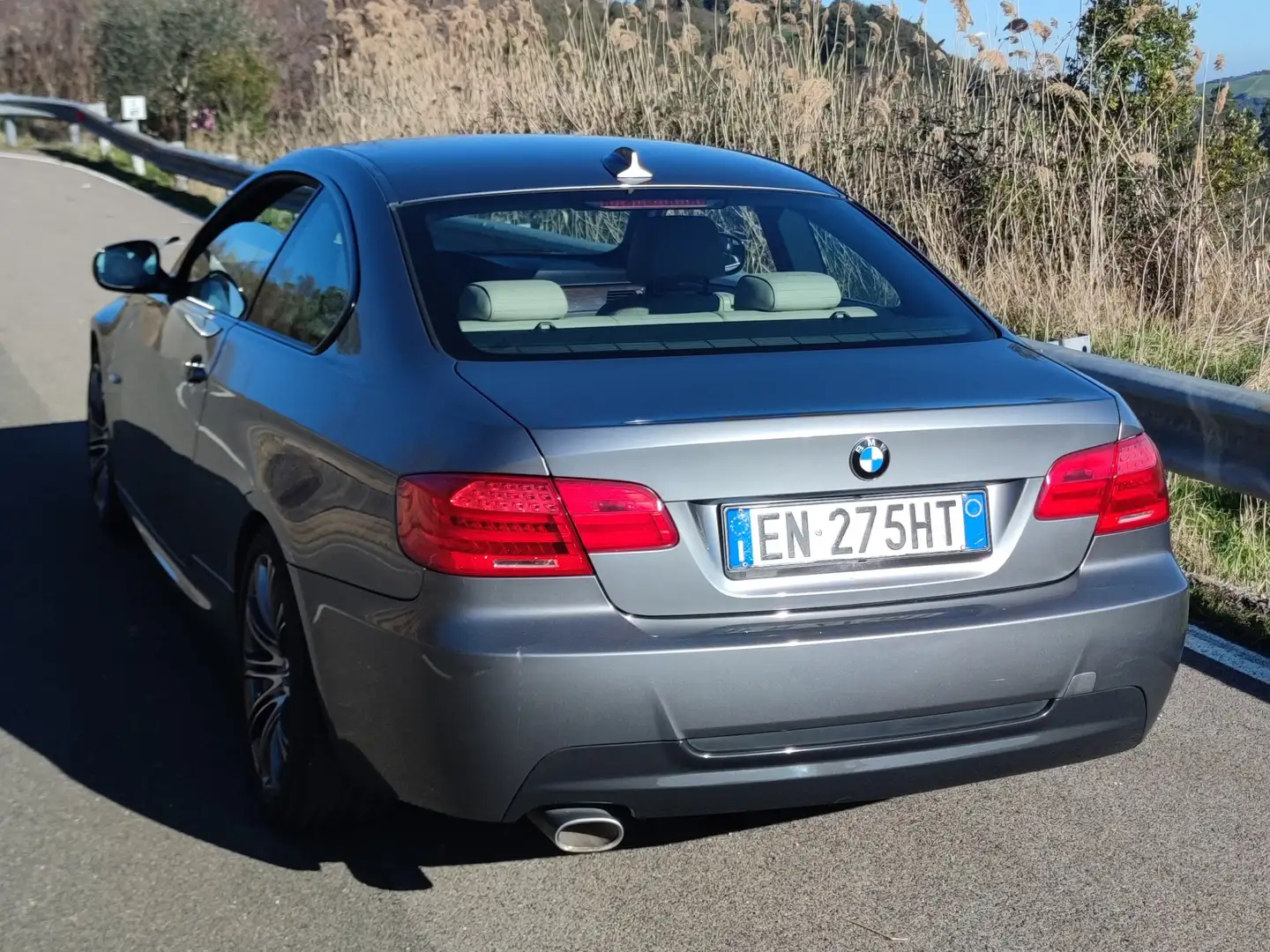 BMW 320 Serie 3 E92 Coupe 320d Coupe Msport 184cv Gri - 2