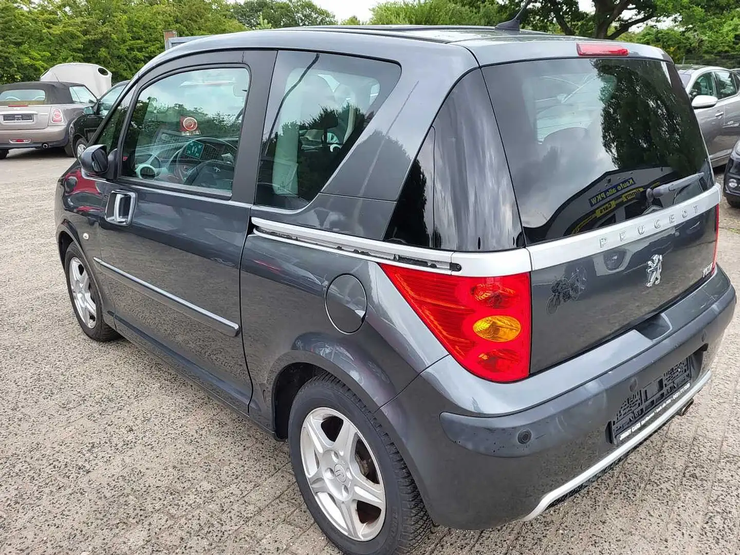 Peugeot 1007 110 2-Tronic Premium Grün - 2