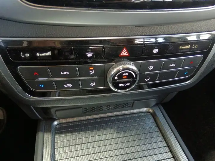 SsangYong Rexton 2023, foto 19
