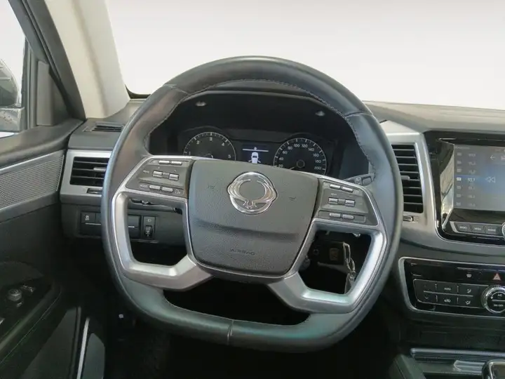 SsangYong Rexton 2023, foto 8