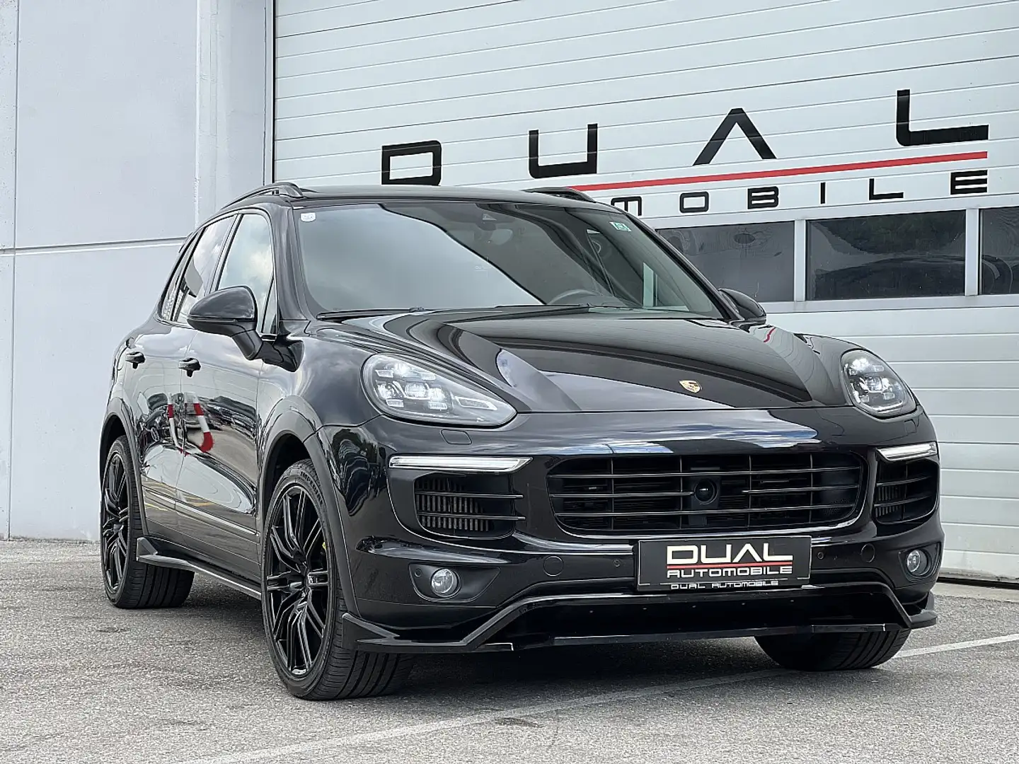 Porsche Cayenne II 3,0 Aut./GTS-LOOK/LED/PANO/BOSE Schwarz - 2