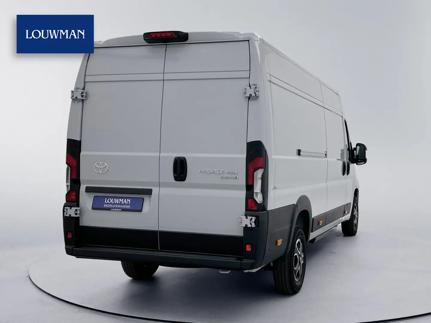 Toyota Proace Max Elec 3.5t L3H2 Challenger Heavy 110 kWh Navigatie Grijs - 2