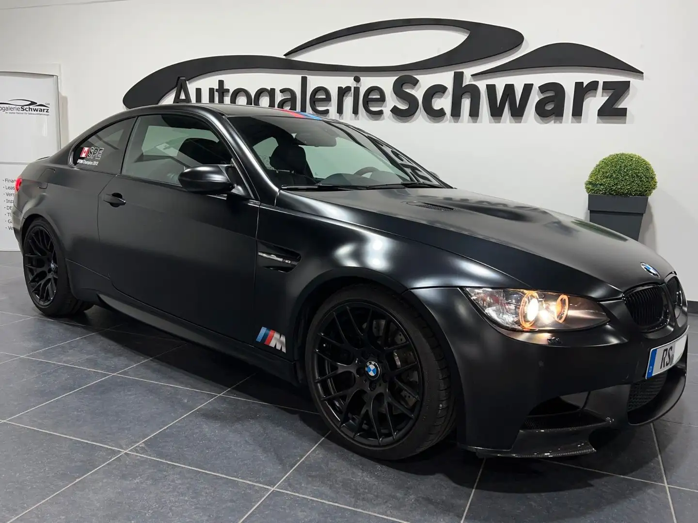 BMW M3 (E92) DTM CHAMPION BRUNO SPENGLER WW 1 VON 54 Schwarz - 2