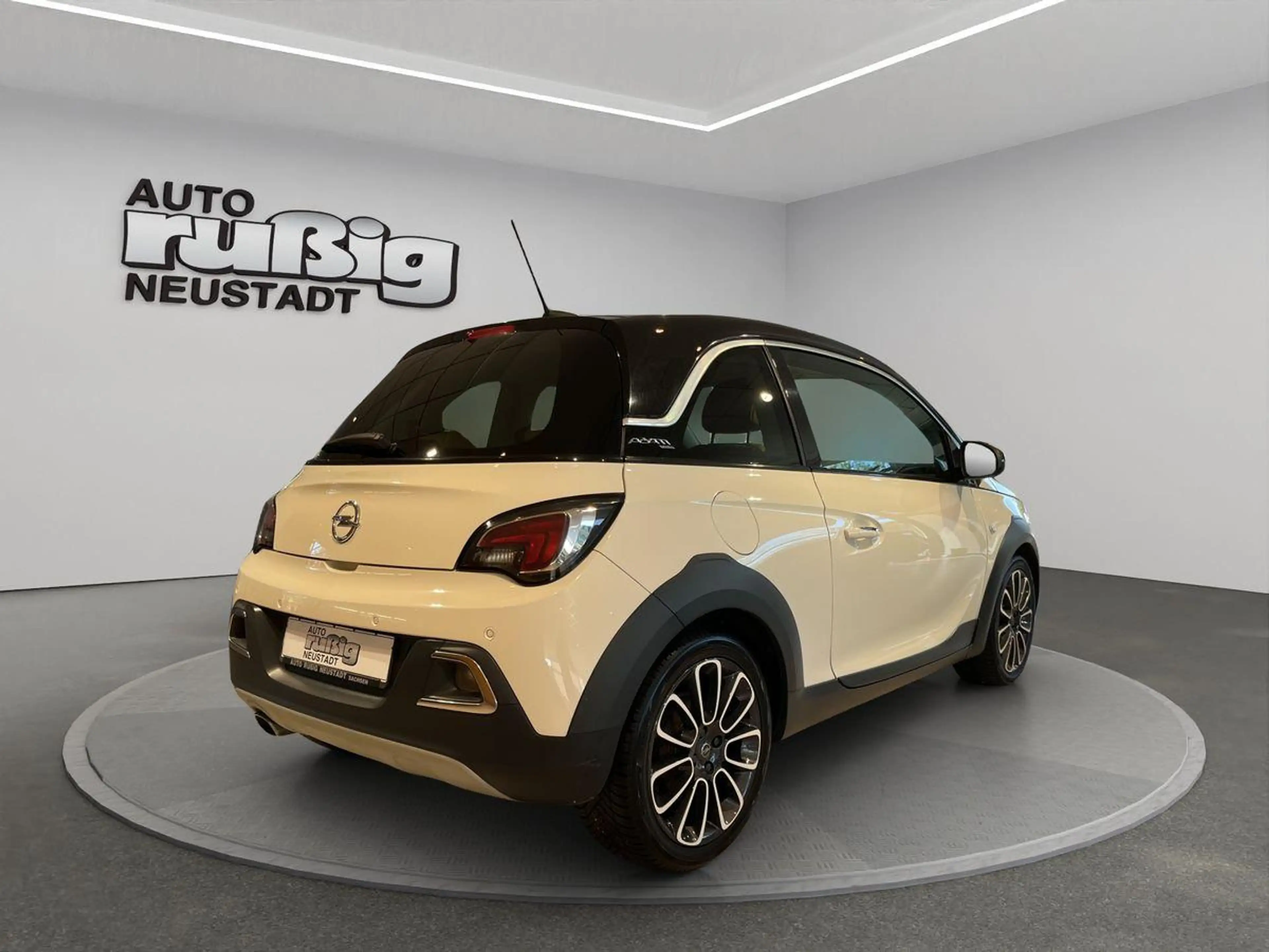 Opel Adam Rocks 1.4 *Carplay*LED*Winterpaket — photo 5
