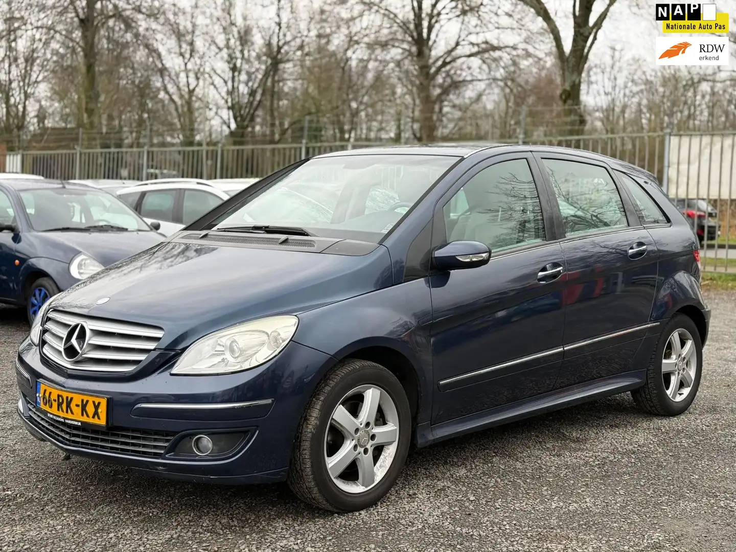 Mercedes-Benz B 200 CDI/AUT/PSENSOR/TREKHAAK/TOPPERTJE Albastru - 1