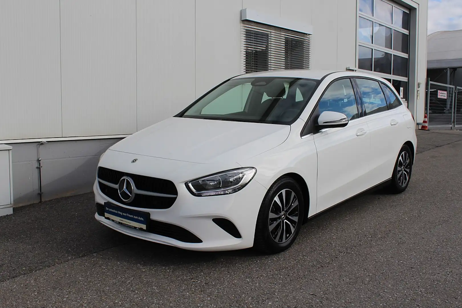 Mercedes-Benz B 180 Aut. Mild Hybrid Weiß - 1