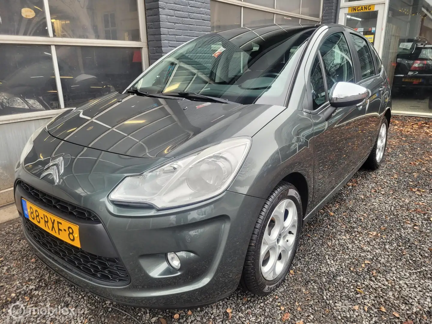Citroen C3 1.6 Ligne Business | APK | CLIMA | PANO | CRUISE Grau - 1