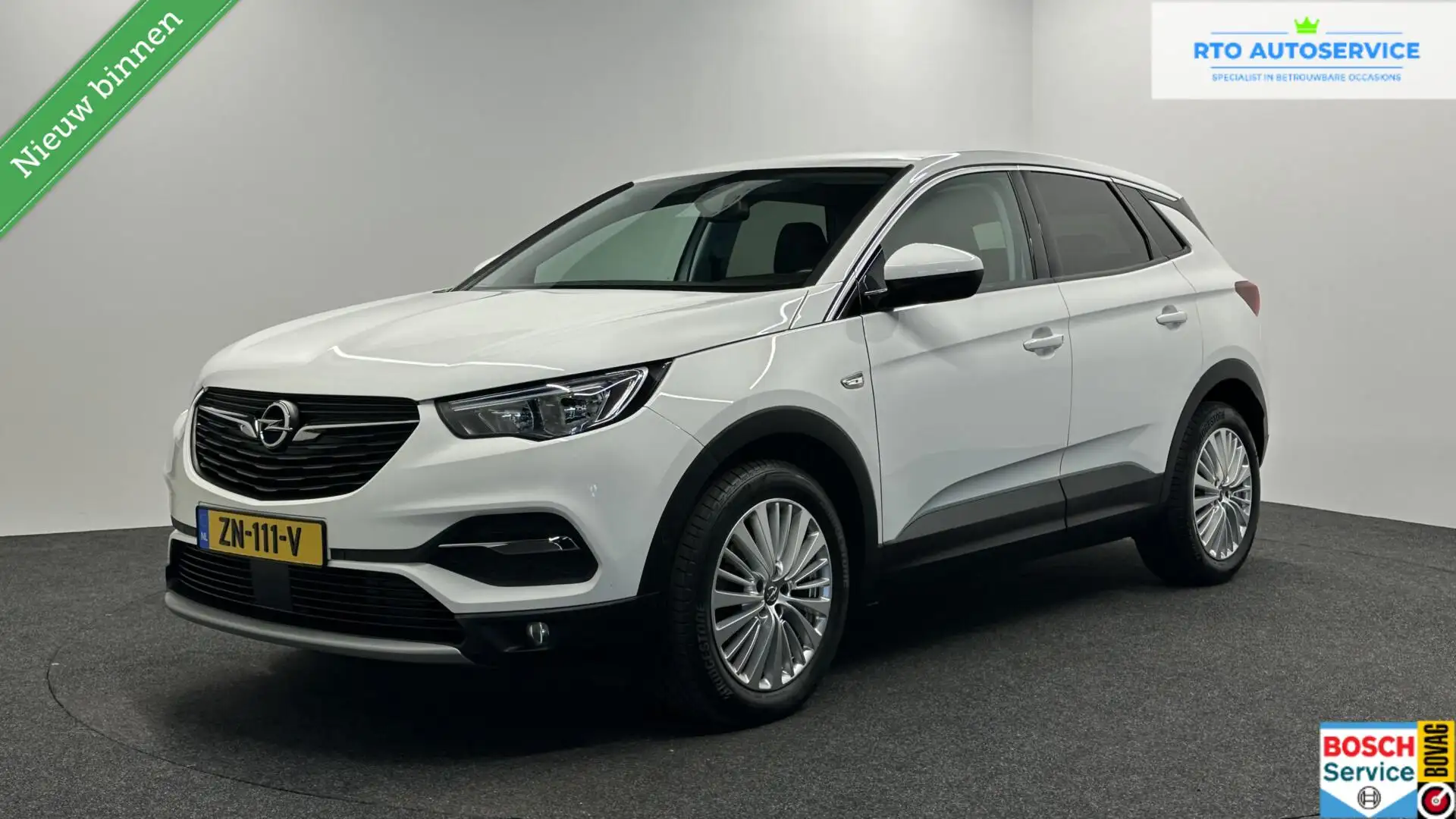 Opel Grandland X 1.2 Turbo Innovation TREKHAAK NAVI CAMERA ECC LM Wit - 1