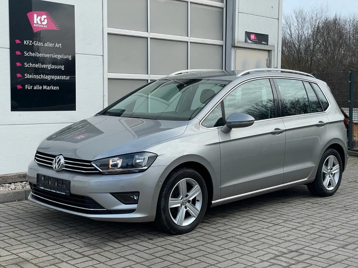 Volkswagen Golf Sportsvan VII Highline BMT/Start-Stopp Zilver - 1