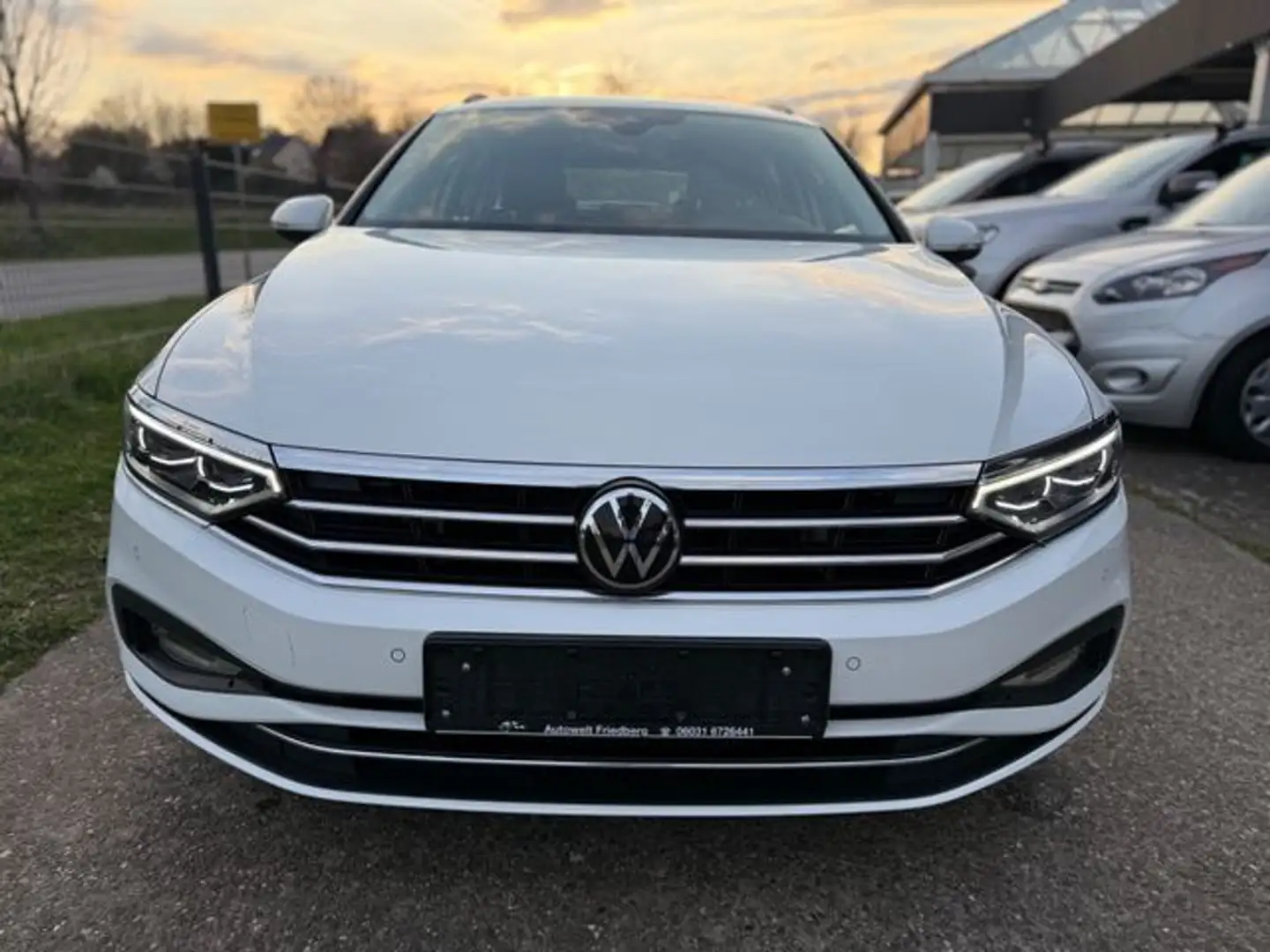 Volkswagen Passat Variant Business * ACC * KAMERA *GARANTIE Wit - 2