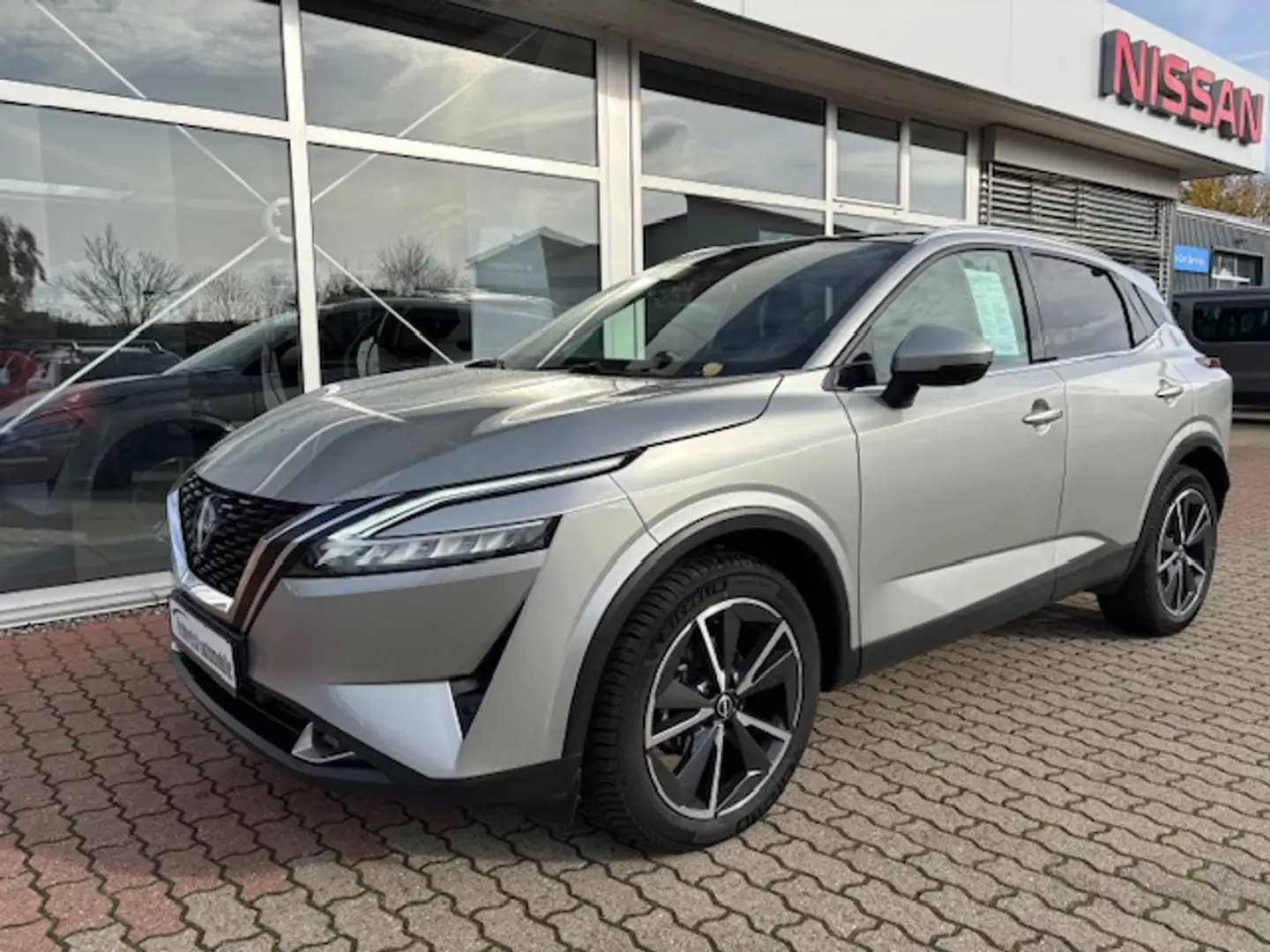 Nissan Qashqai 1.3 DIG-T MHEV Xtronic Tekna+ - 1