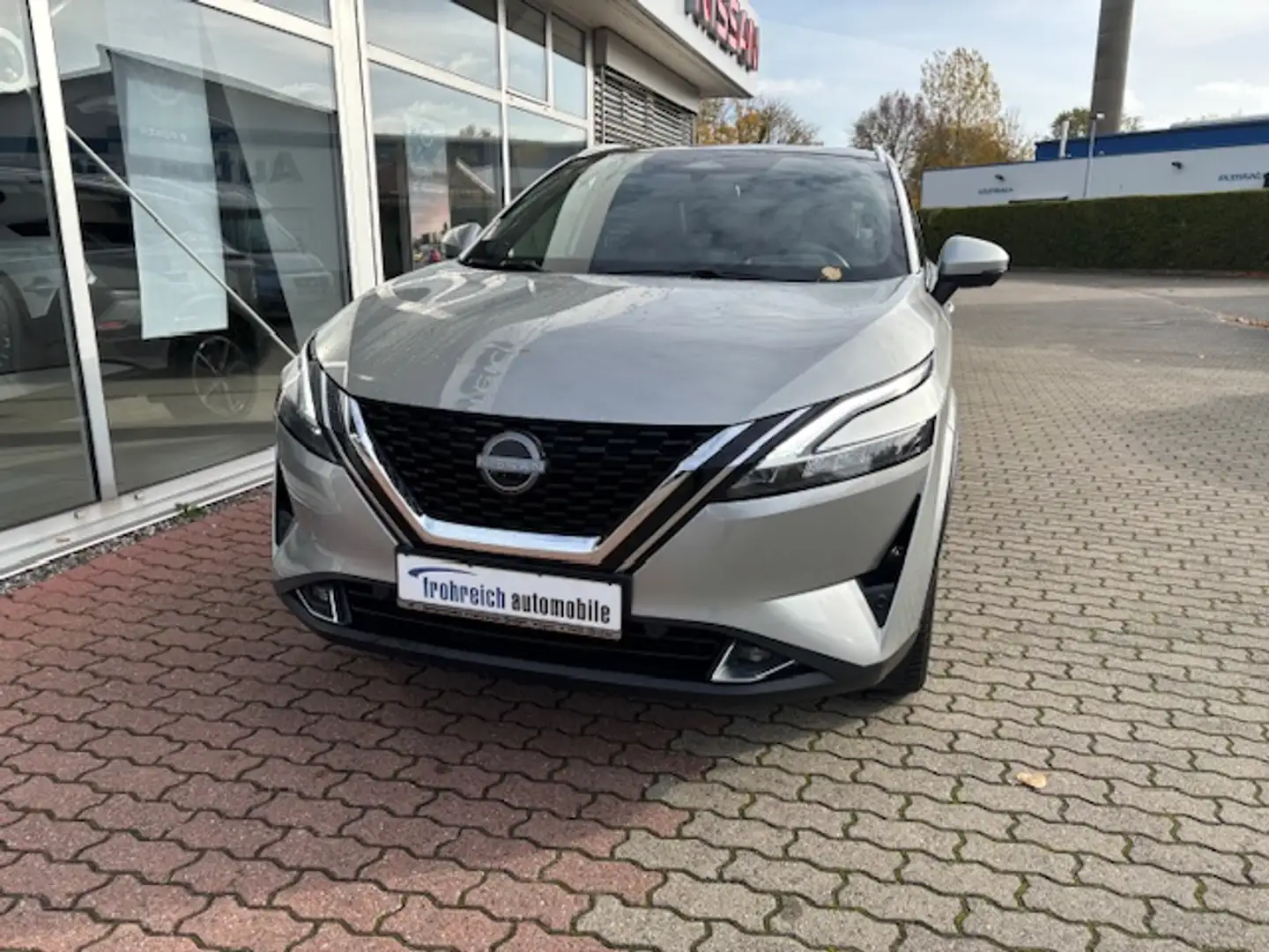 Nissan Qashqai 1.3 DIG-T MHEV Xtronic Tekna+ - 2