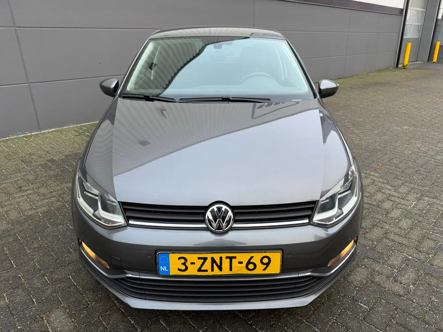 Volkswagen Polo 1.4 TDI Comfortline*AIRCO*APK*CRUISE*PARK SENSOREN Grijs - 2