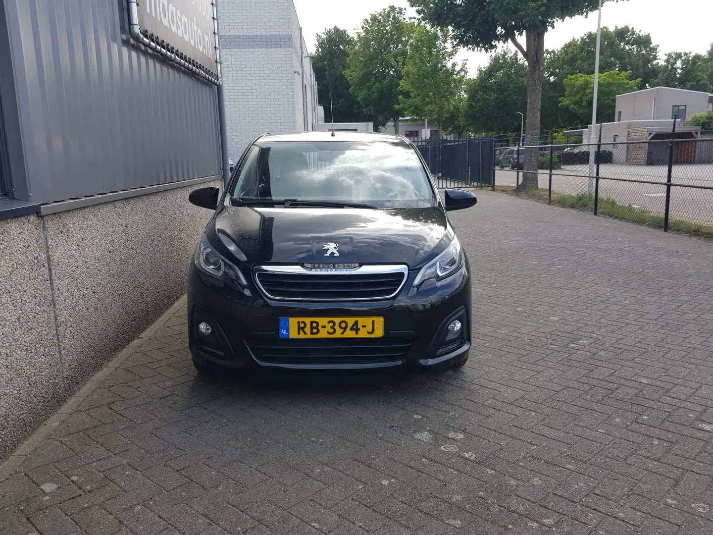 Peugeot 108 1.0 e-VTi Blue Lion uitvoering airco 1e eigenaar ! Negro - 2