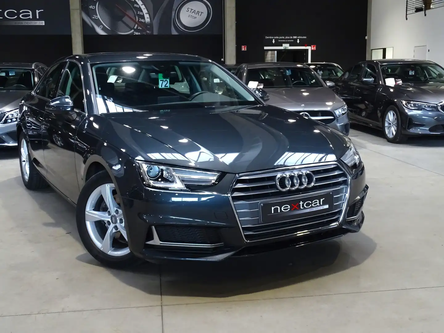 Audi A4 35TDi Sport STronic *MATRIX-SIEGES SPORT-NAVI* Grijs - 2