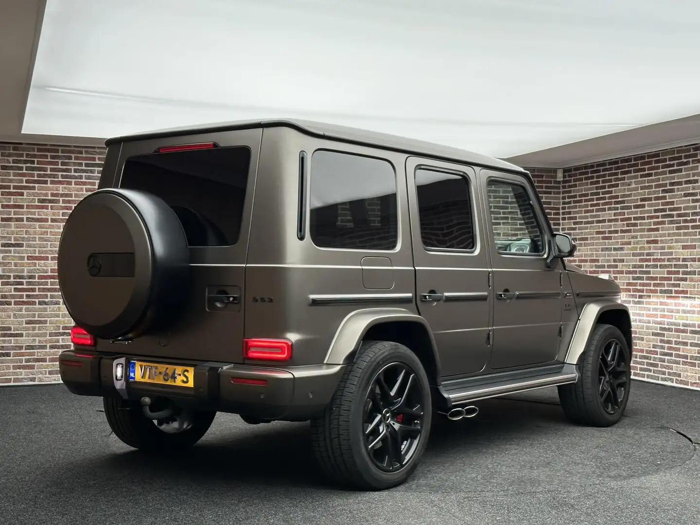 Mercedes-Benz G 63 | Dak| Massage| Burmester| BTW| Grijs kenteken| - 2