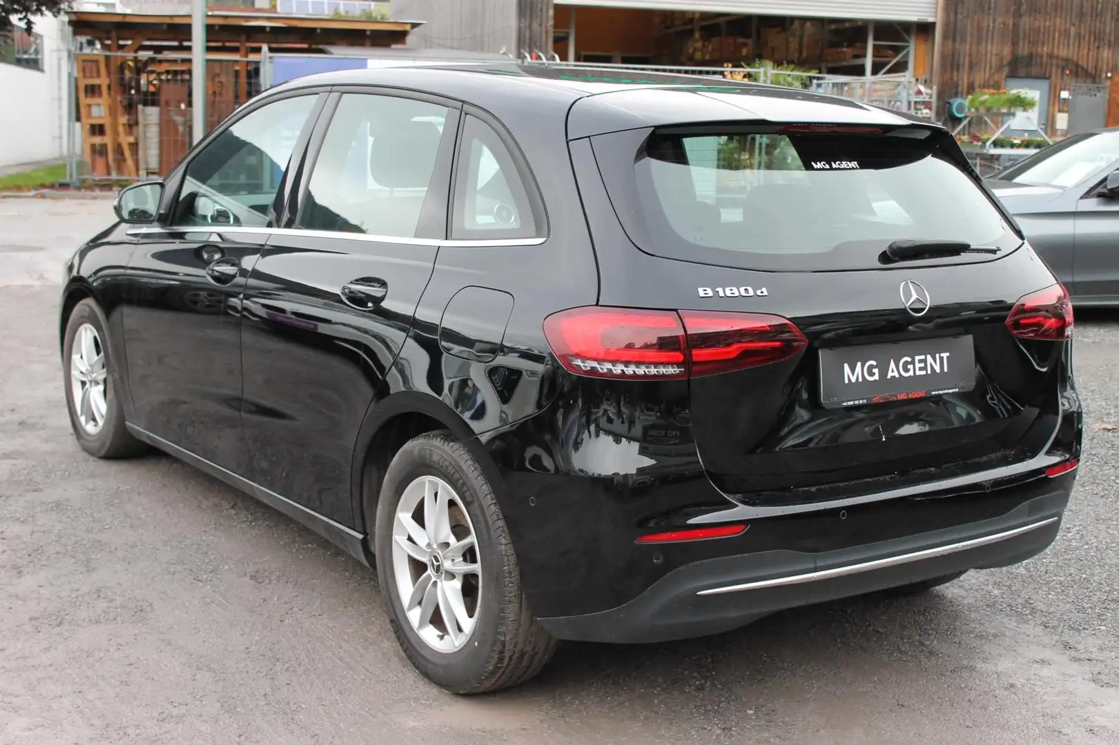 Mercedes-Benz B 180 B 180 d **1 Hand ** Herbstaktion Schwarz - 2
