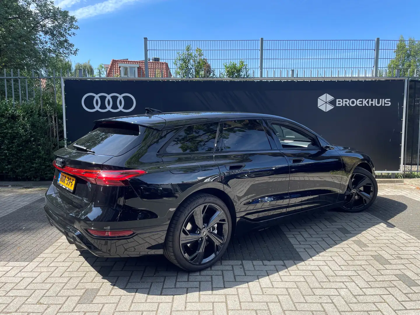 Audi A6 Avant e-tron S edition performance 100 kWh/panoram Černá - 2