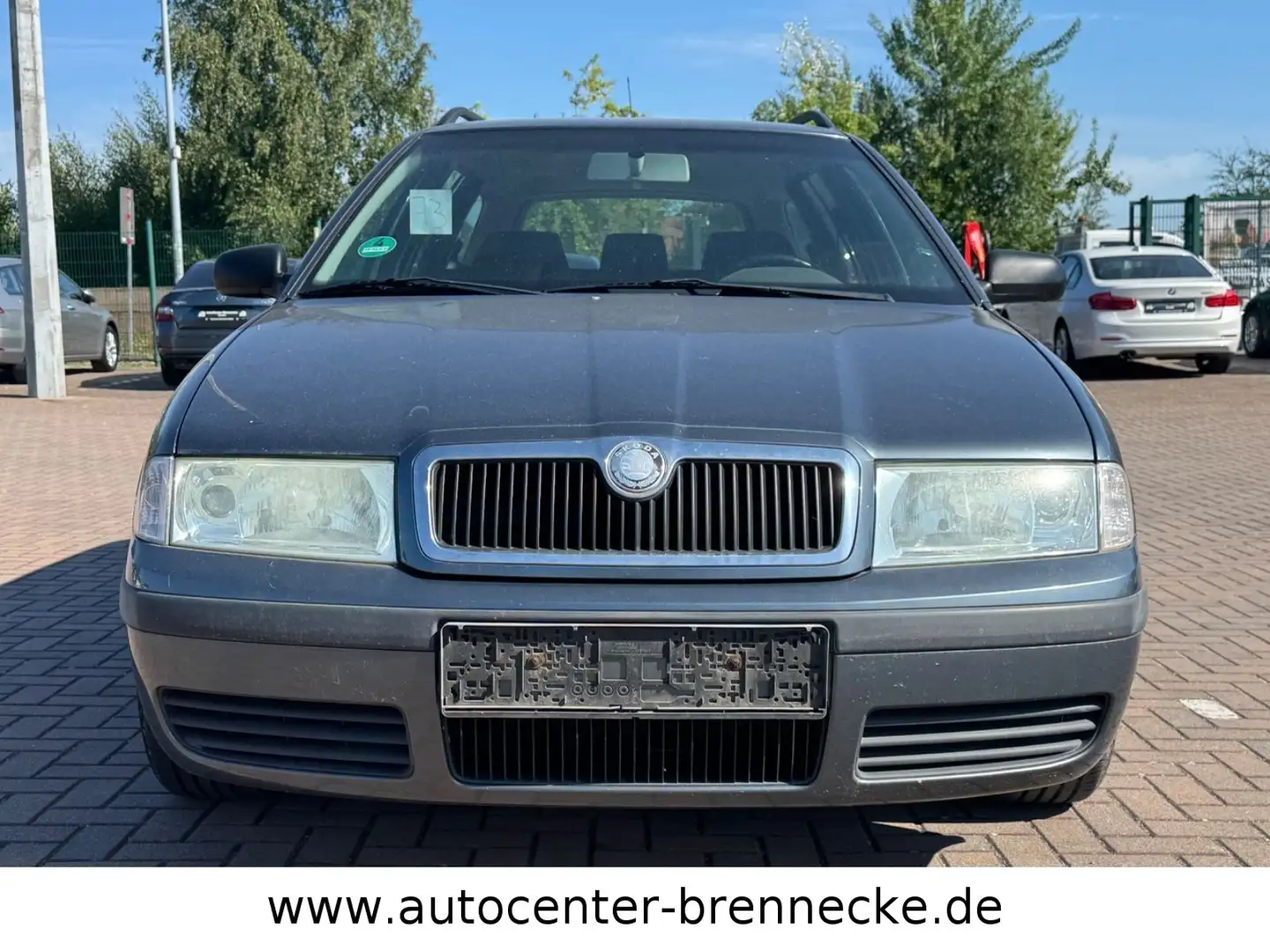 Skoda Octavia Combi Ambiente Grau - 2