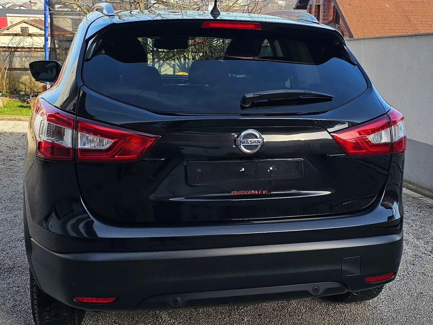 Nissan Qashqai Schwarz - 2