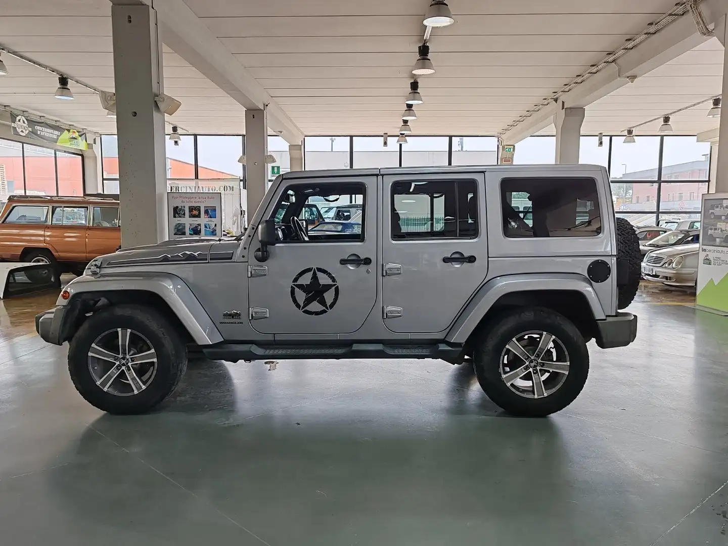 Jeep Wrangler JKU 2.8 crd Polar auto - PROMO IN SCADENZA Gris - 2