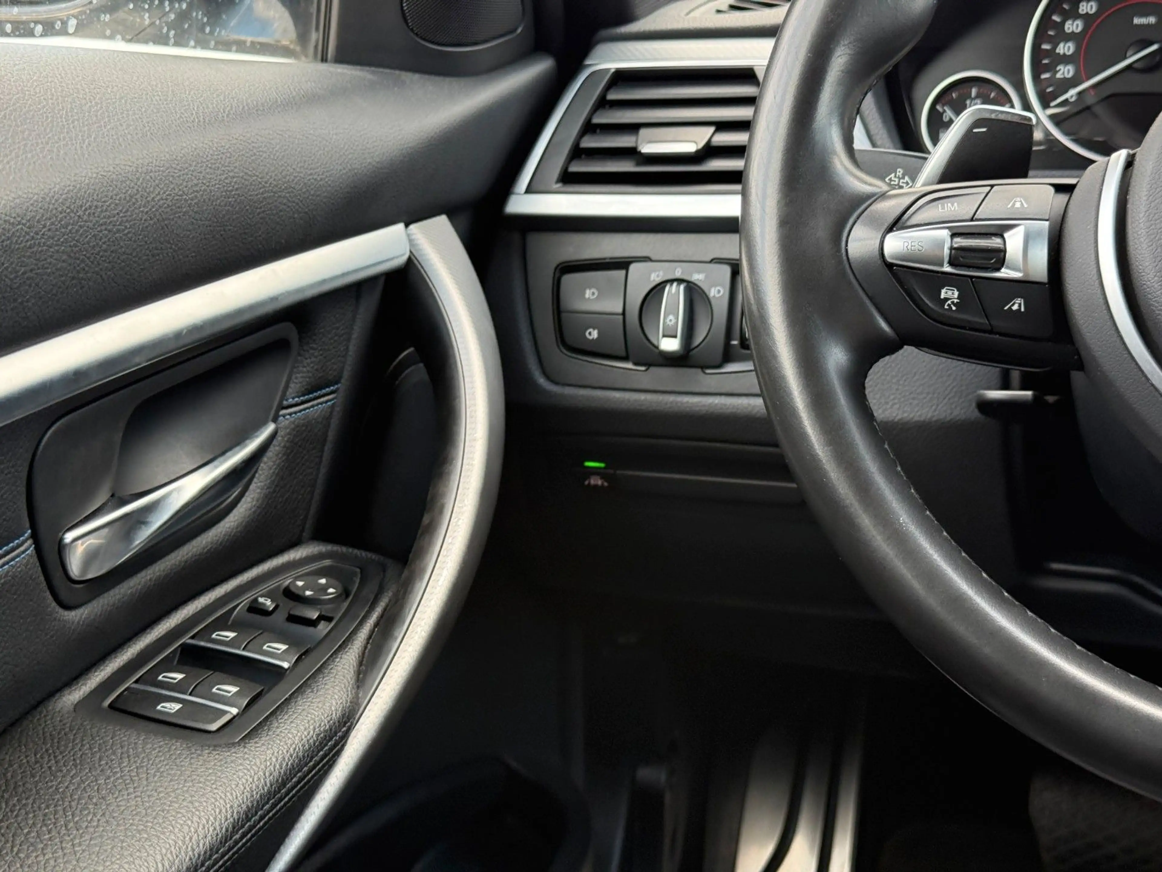BMW 330 d xDrive M Sport Shadow TOURING LED — photo 11