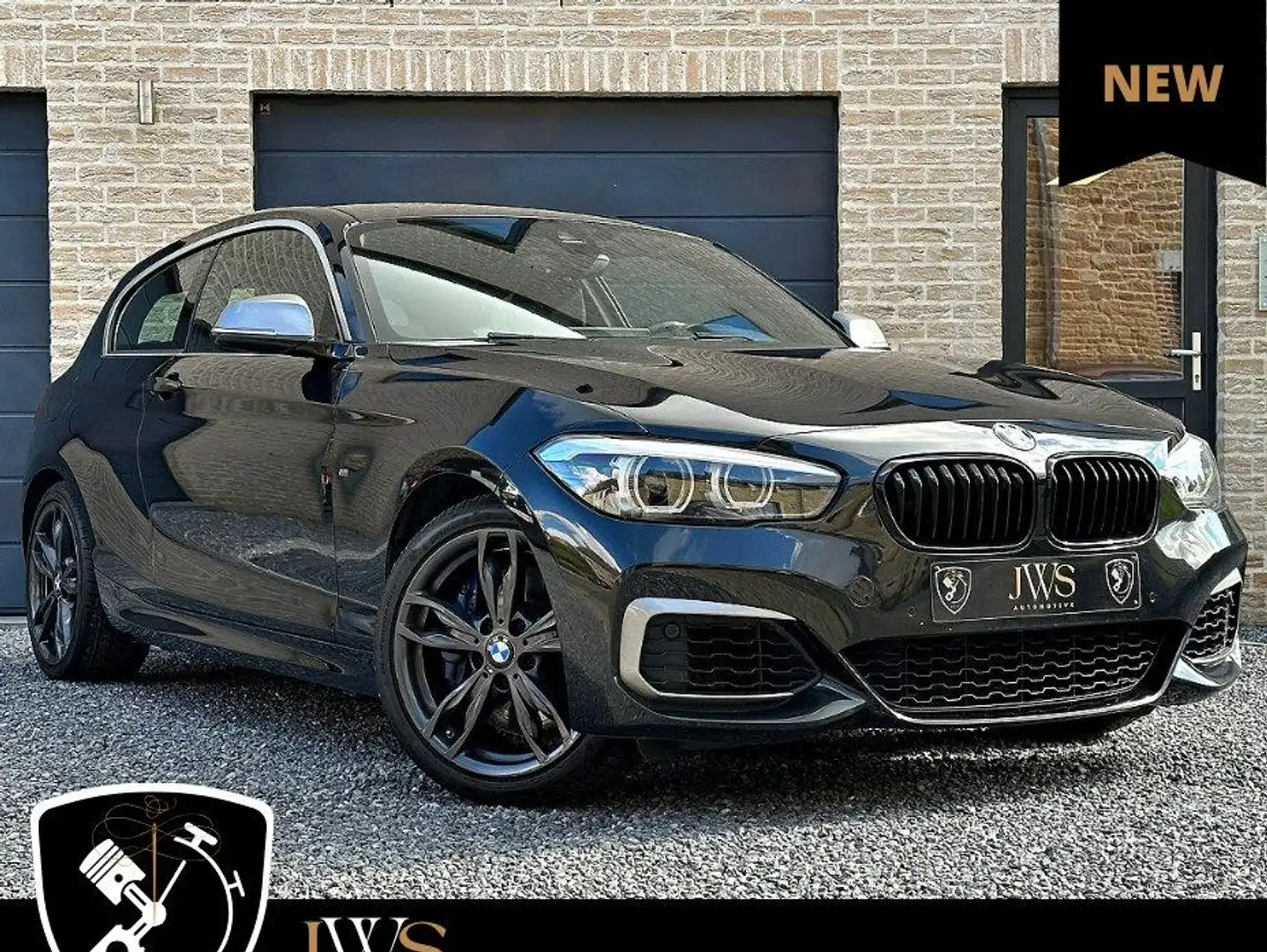 BMW 140 iA M LCI Propu ** FULL BMW SERVICE - ALCANTARA ** Noir - 1