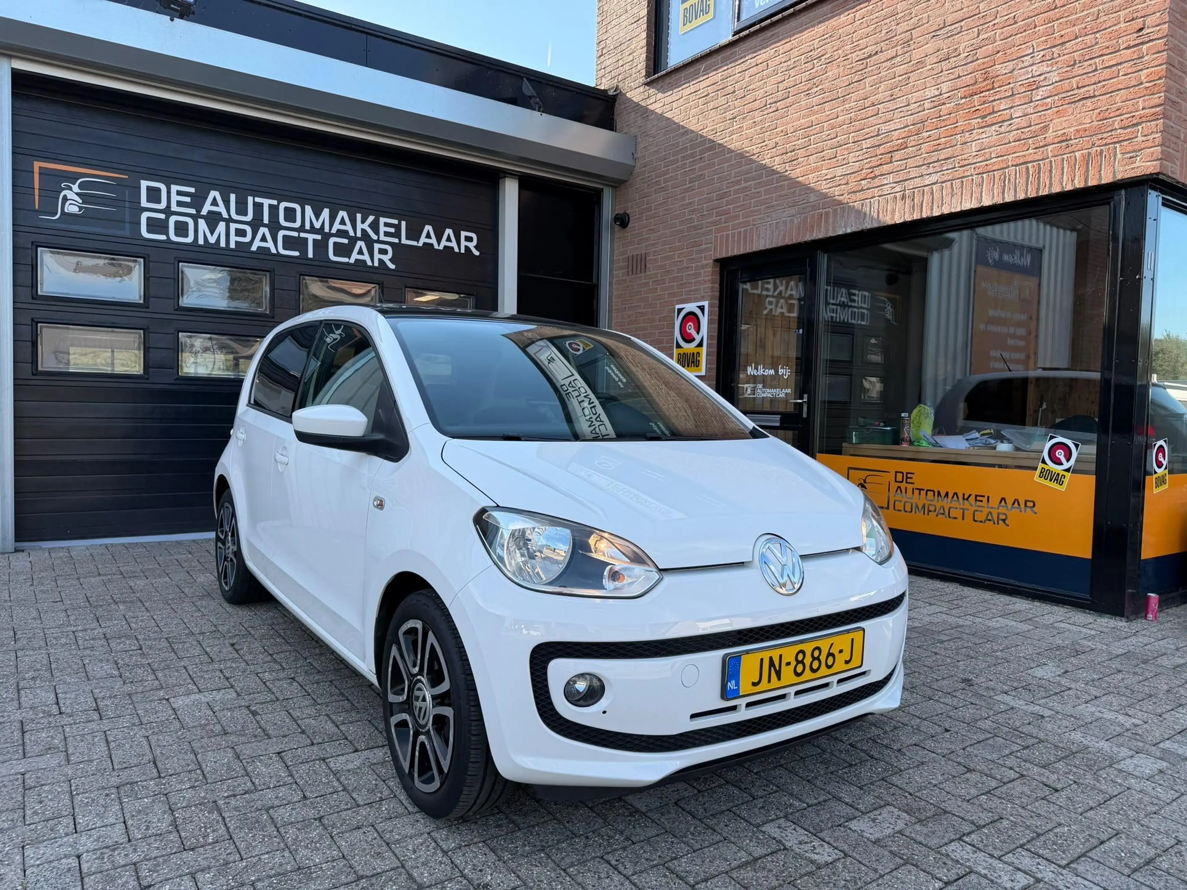 Volkswagen up! 1.0 high up! BlueMotion | 2E EIGENAAR | 62.294 KM — photo 2
