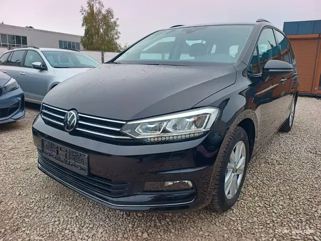 Volkswagen Touran Comfortline, NAVI, LED, SHZ, RFK, 7 Sitze