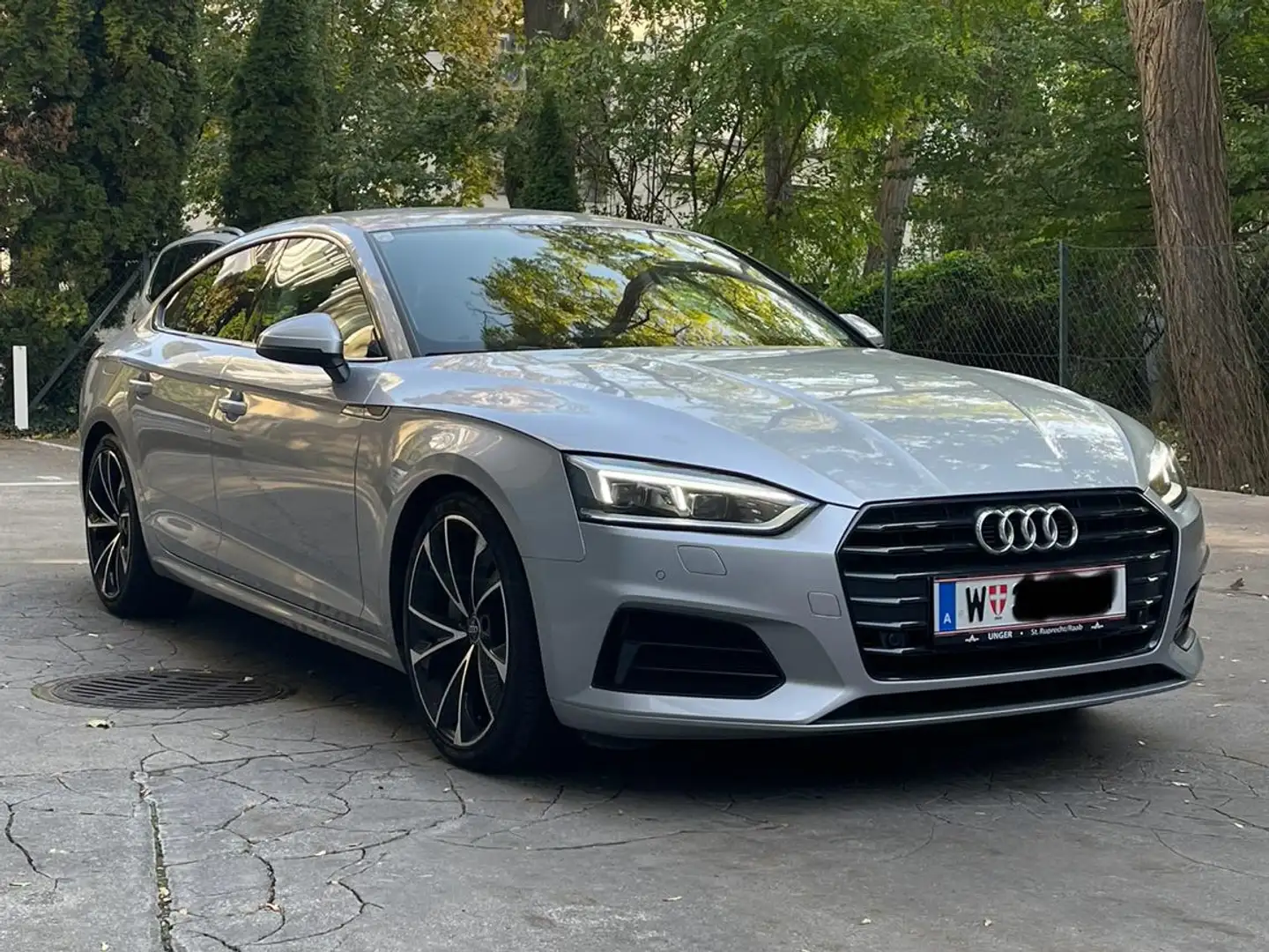 Audi A5 A5 Sportback 40 TDi Silber - 1