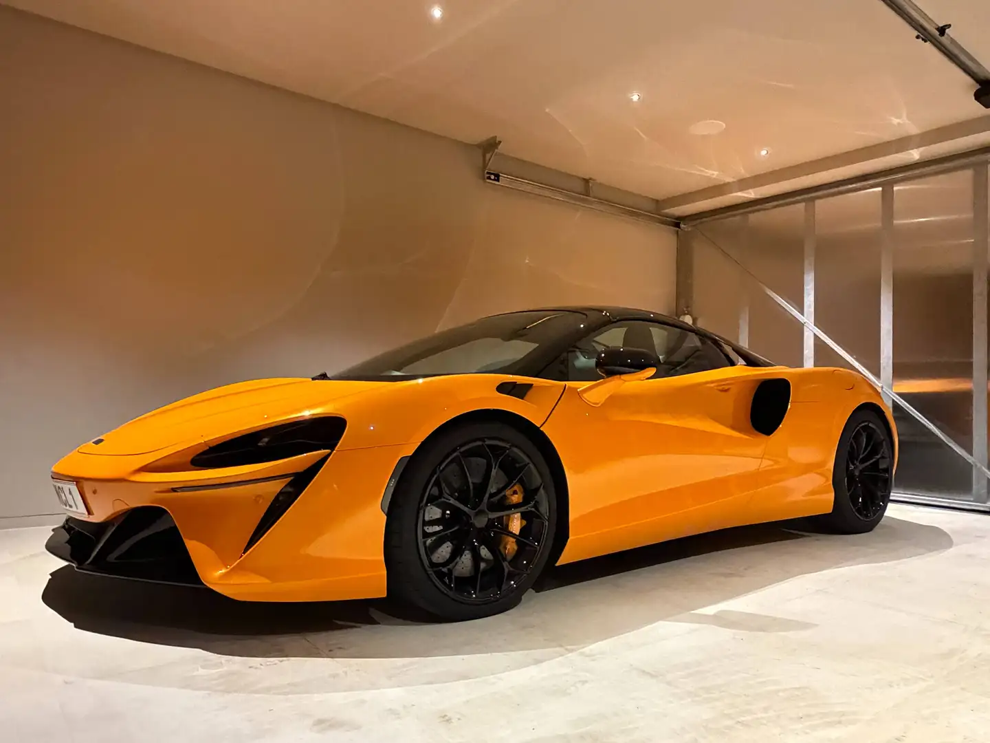 McLaren Artura Artura Spider / neuwertig / MSO / Lift / B&W,... /NP 337.000,- Orange - 1