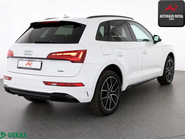 Audi Q5 view 5