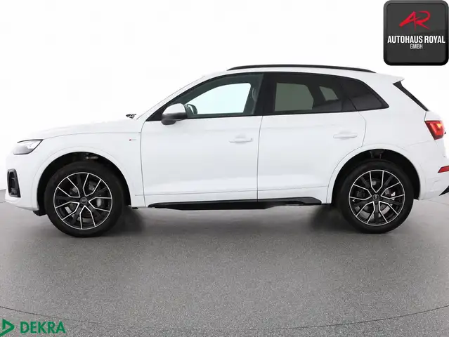 Audi Q5 view 2