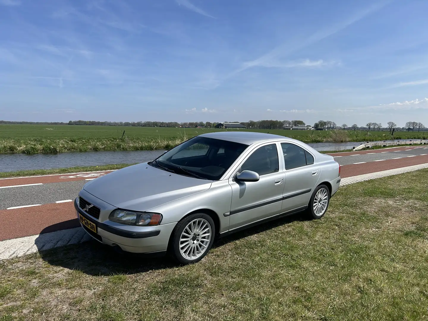 Volvo S60 2.3 T-5 300pk / nette liefhebbers volvo Grey - 2