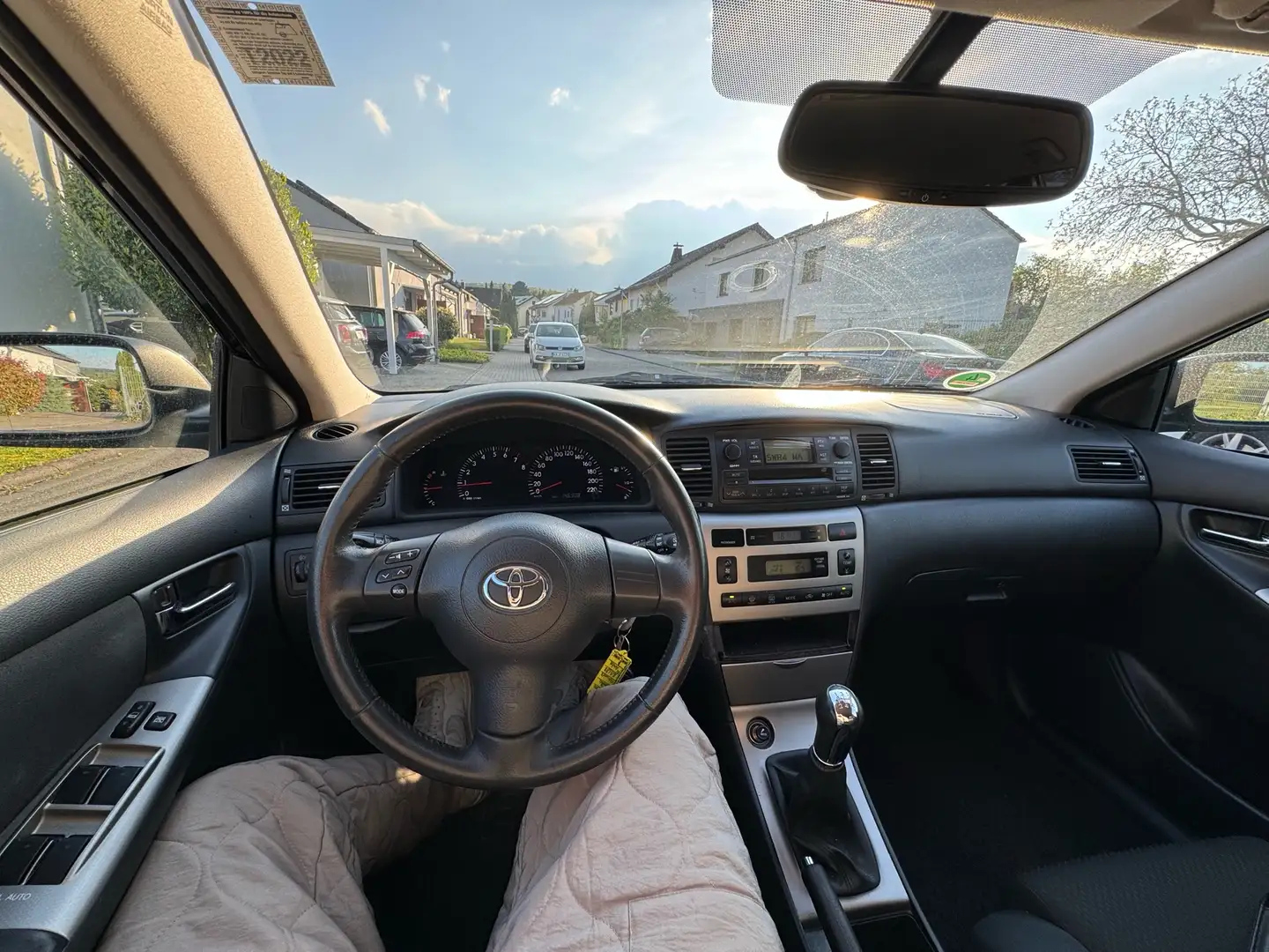 Toyota Corolla 1.6 VVT-i Combi, TÜV, Vollscheckheft, Rentner Schwarz - 2