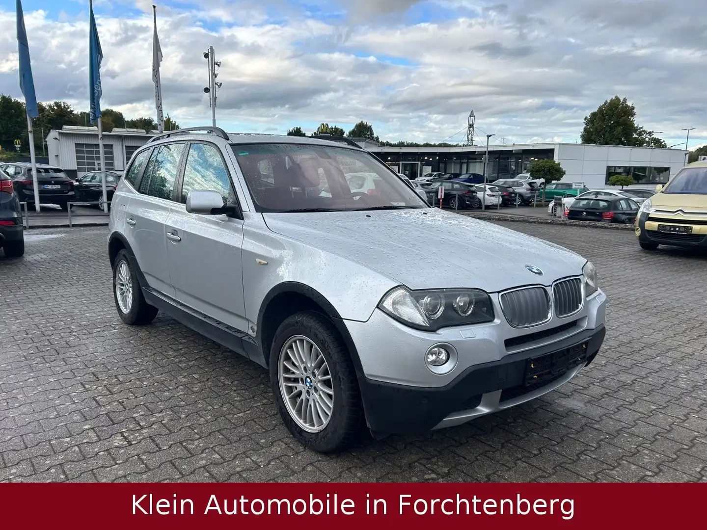 BMW X3 xDrive 30d Aut. Navi Leder Xenon Panorama PDC Silber - 1