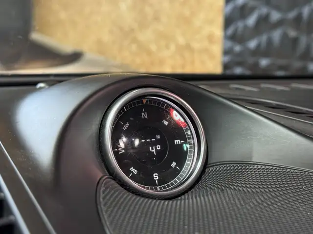 Porsche Cayenne view 13
