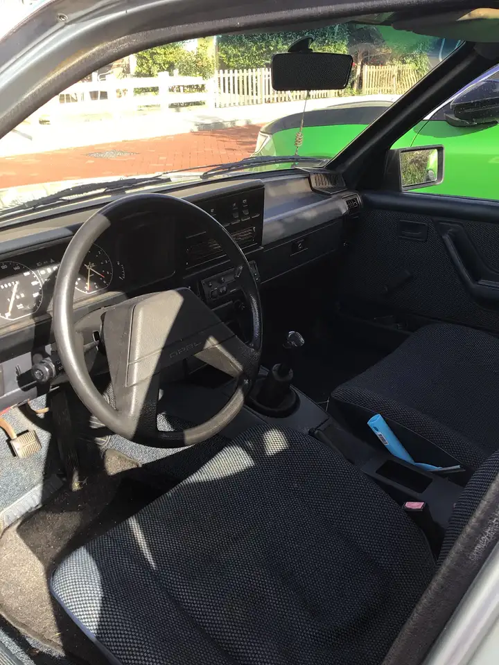Opel Rekord LS 2.0 S, foto 4
