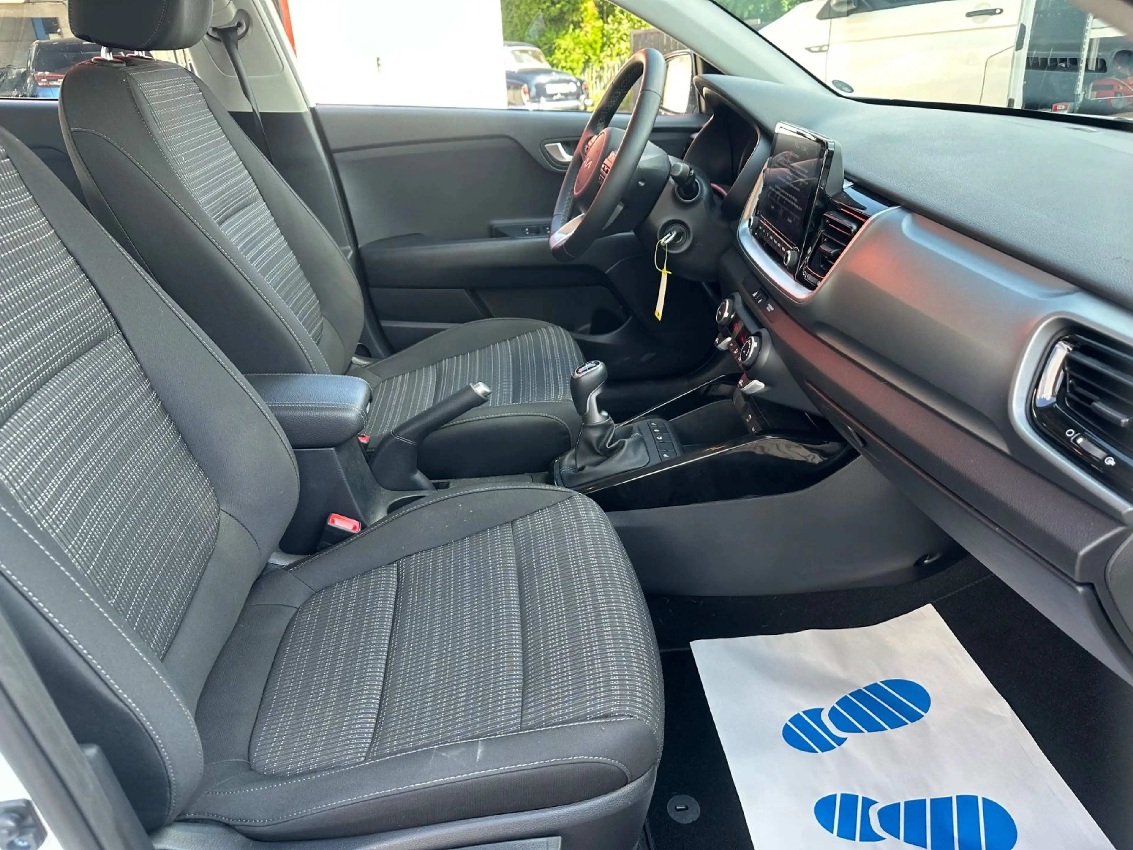 Kia Stonic Vision/NAVI/SHZ/TEMP/KAM/S+W/APPLE CP — photo 13
