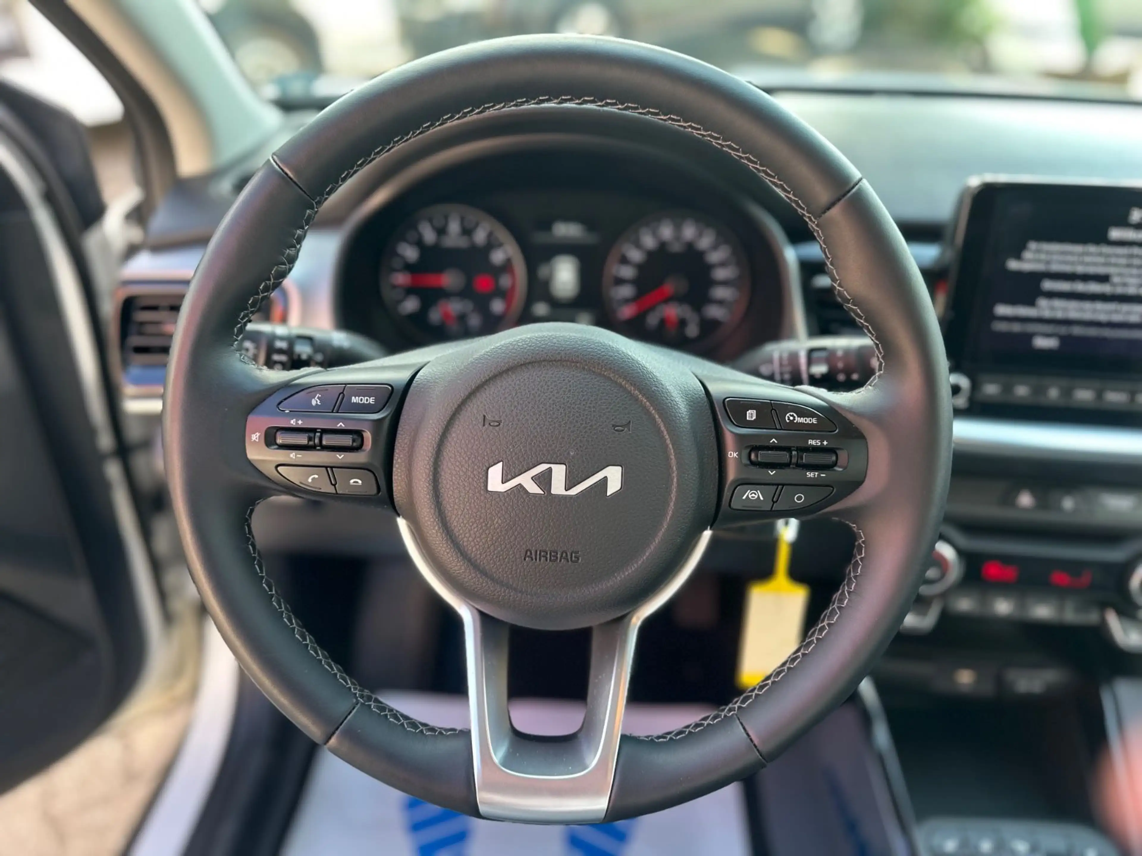 Kia Stonic Vision/NAVI/SHZ/TEMP/KAM/S+W/APPLE CP — photo 15