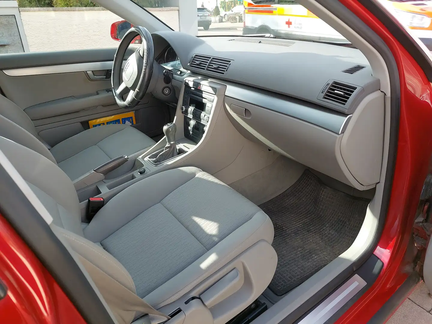 Audi A4 A4 Avant 2.0 TDI DPF Červená - 2